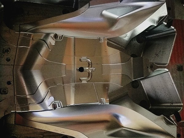 汽车模具零部11